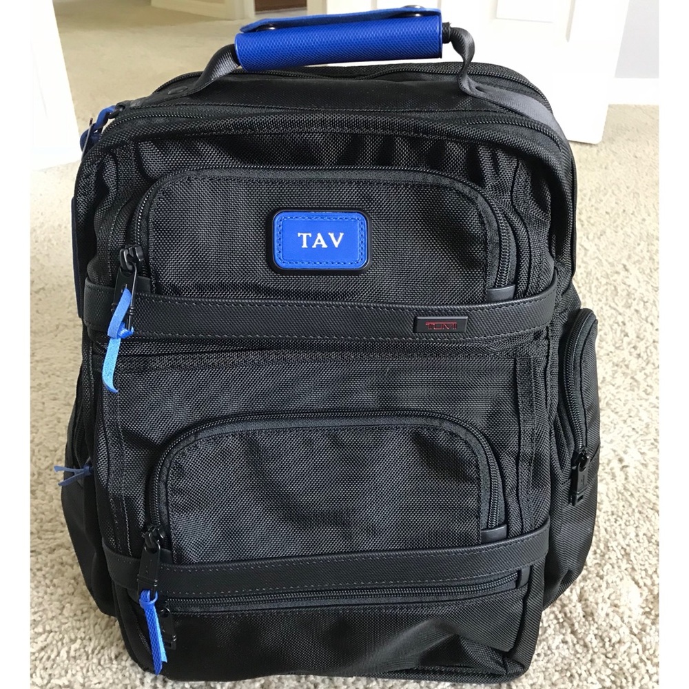 TUMI T-Pass® Business Class Brief Pack®
ALPHA 2